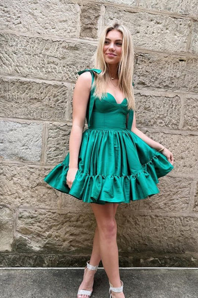 Sweetheart Neck Green Satin Short Prom Dresses,  Green Short Homecoming Dresses, Short Green Formal  Evening Graduation Dresses