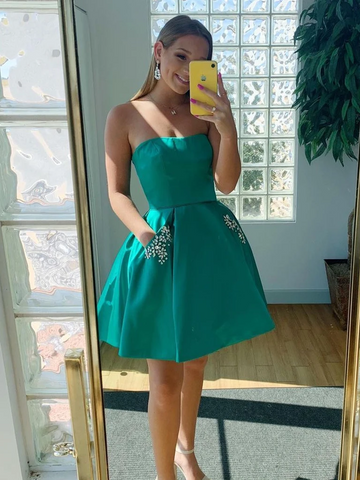 Strapless Open Back Green Short Prom Dresses with Pockets, Strapless Open Back Green Homecoming Dresses, Strapless Short Green Formal Evening Dresses